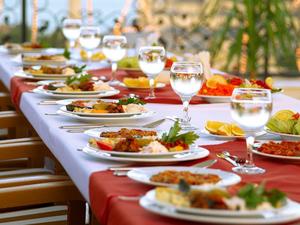Bàn tiệc hoàn hảo từ Hai Thụy Catering