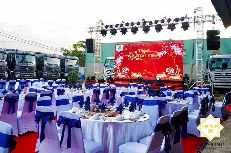 Tận hưởng tiệc liên hoan cuối năm hoành tráng cùng Hai Thụy Catering